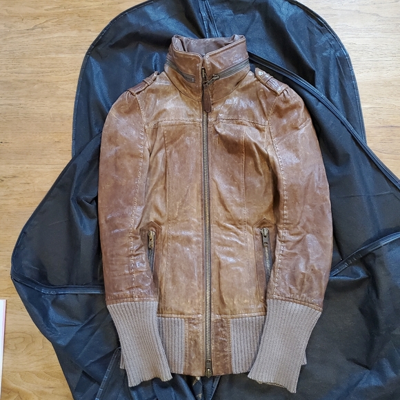 Mackage "Nev" Leather Bomber in Cognac - Picture 9 of 16